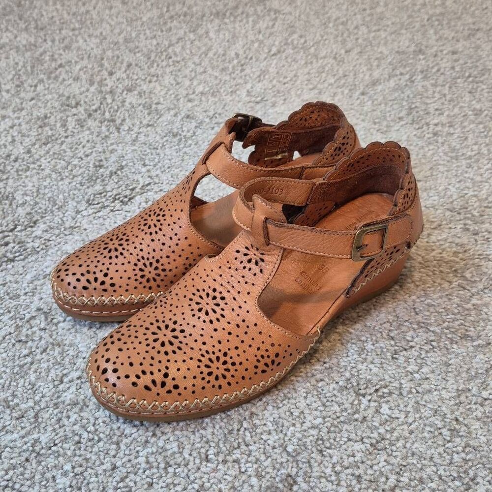 Spring Step Women's Size 6 Leather Ankle Strap Wedges Sandals